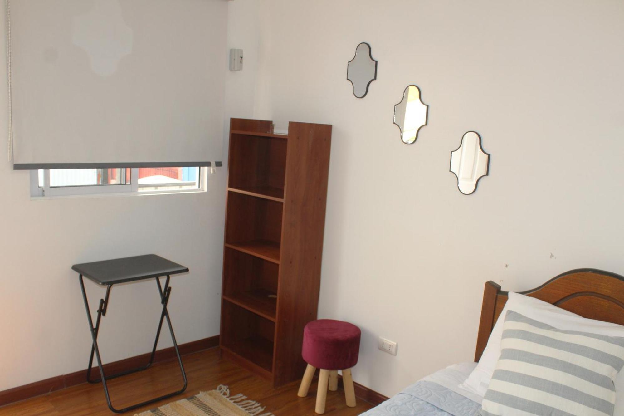 Aero Hostal, Santiago